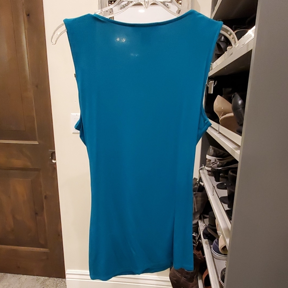 Top - Picture 4 of 4